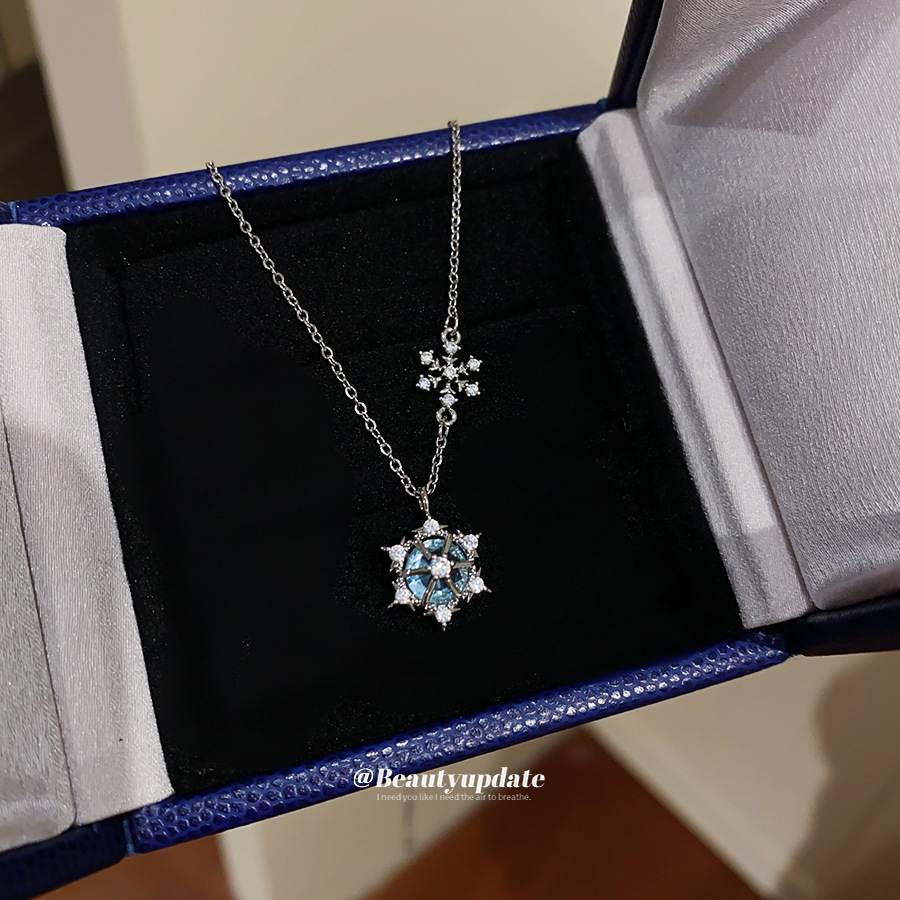Sparkling Ice Crystal Snowflak - Layered Pendant Necklace Aesthetic 评论和价格