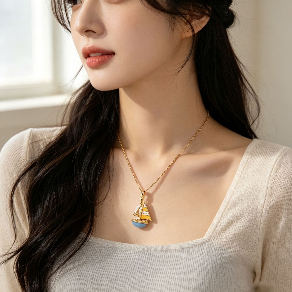 Elegant Enamel Glaze Blue Sail - Initial Letter Necklace 18K Gold 评论和价格